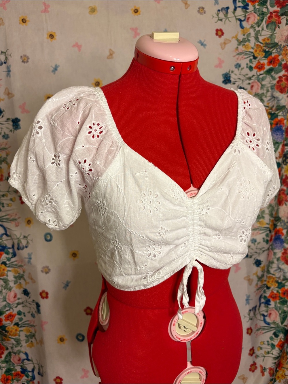 Hesperus - White Eyelet Ruched Drawstring Crop Top with Puff Sleeves
